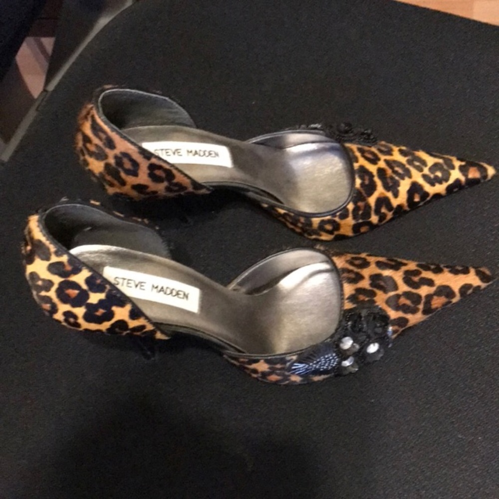 Leopard shoes 👠